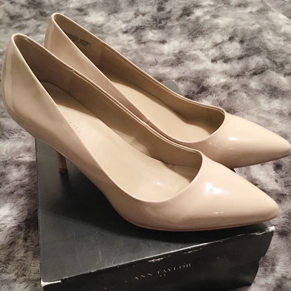 Ann Taylor Shoes - Ann Taylor Nude Pointy Kitten Heel